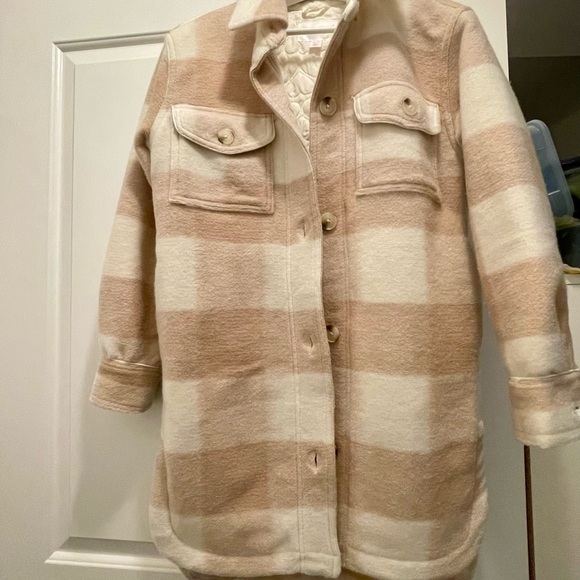 (50) Jillian Harris cream colour shacket - Picture 2 of 4